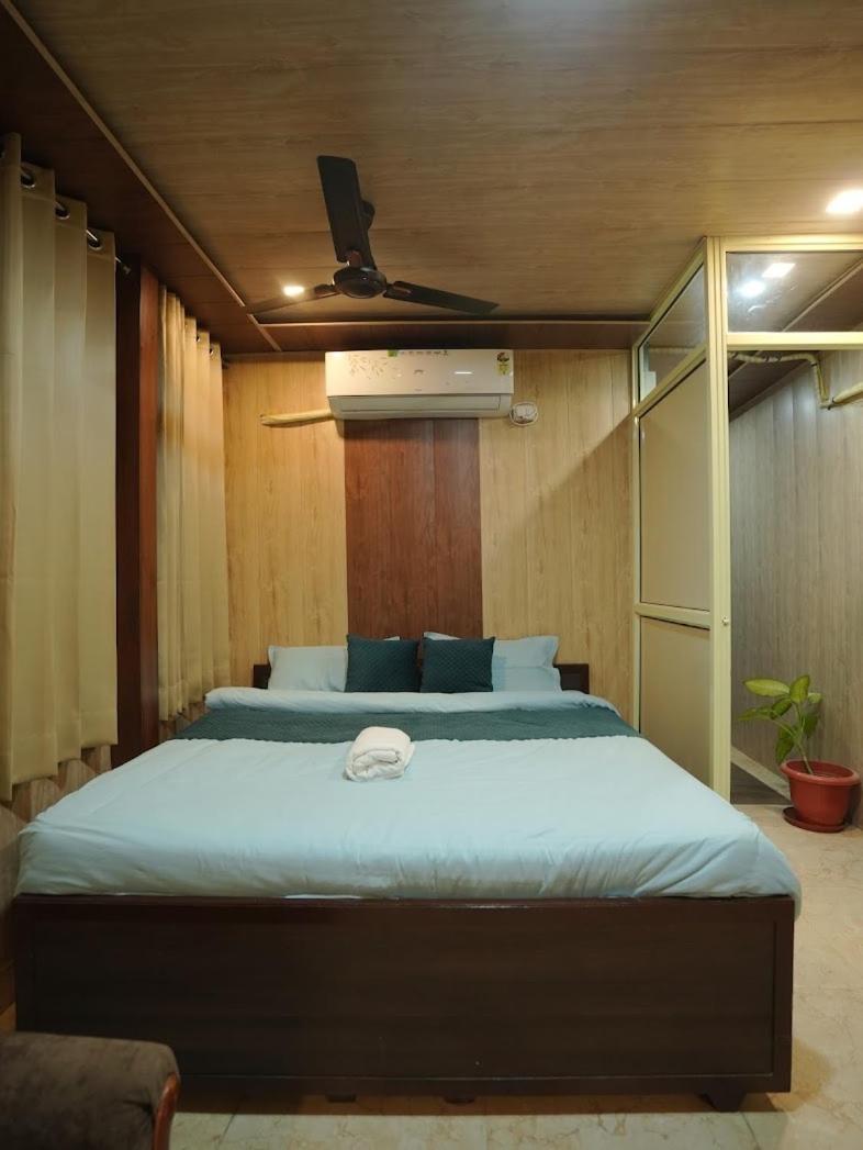 Yes Retreat Rishikesh Hotel ภายนอก รูปภาพ